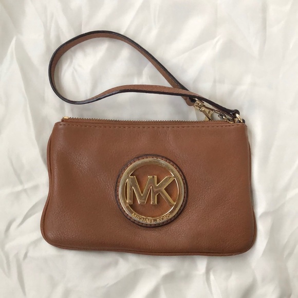 Michael Kors Handbags - Michael Kors Brown Pebble Leather Wristlet